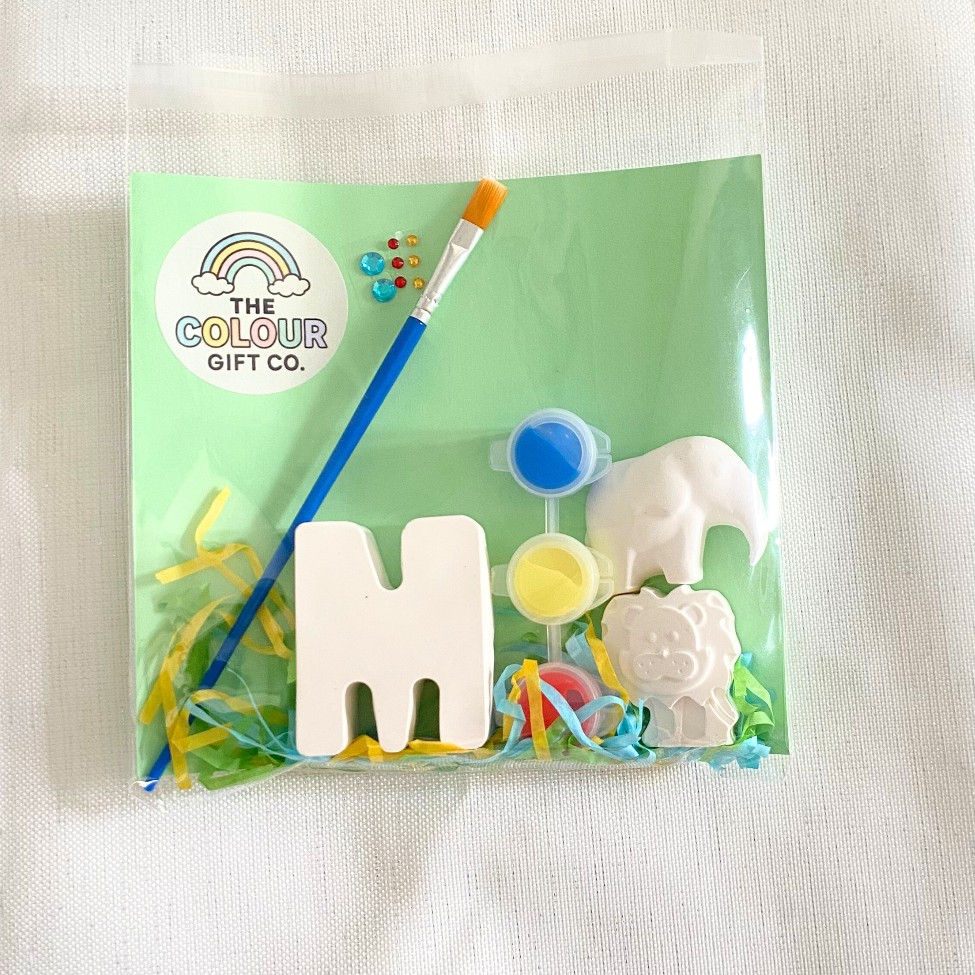 Elephant and Lion mini paint kit with two cute animal moulds and red, yellow and blue paints